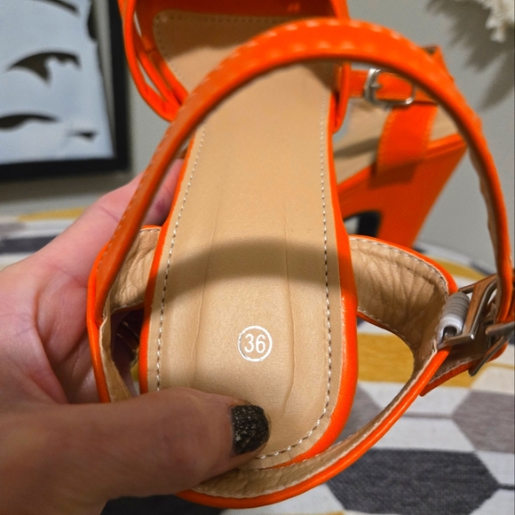 Orange ladies high heels 👠 size 36 - Picture 4 of 5